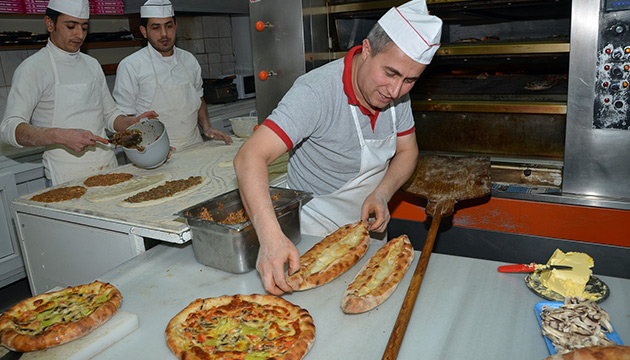 Gmhanenin gzde hazr yemei pide