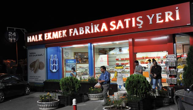 Halk Ekmek, fabrika nndeki bfede 24 saat sat yapyor