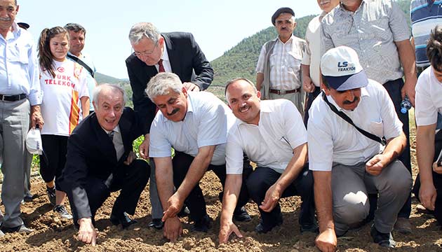 Mulada Toprak Bayram kutland