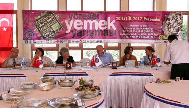 Yresel yemek yarmasnda lezzetler yart