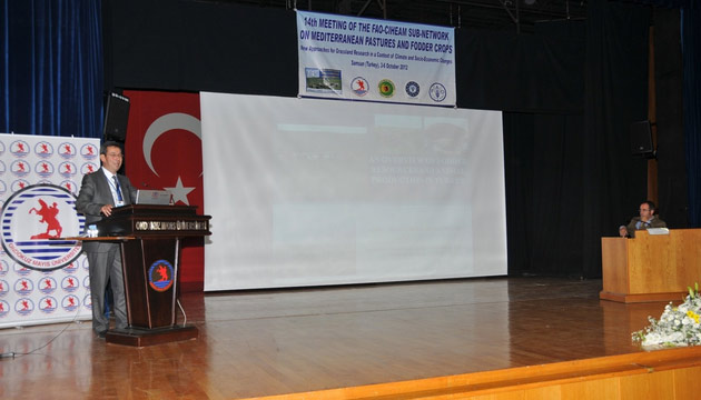 Mera Ve Yem Bitkileri Kongresi OMܒde Balad