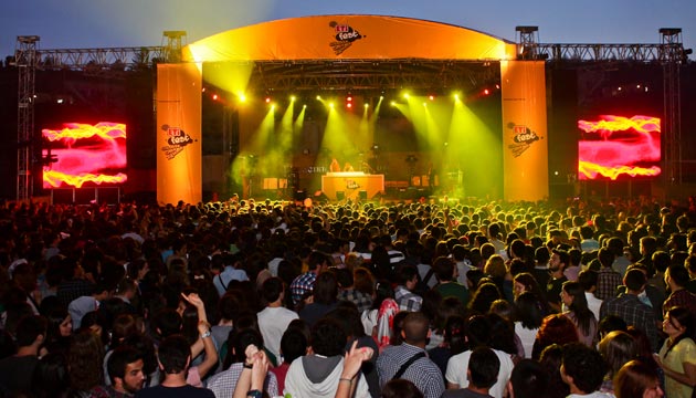 ETFest Gndz Gece Elence ile 1.8 milyon niversiteliye ulat