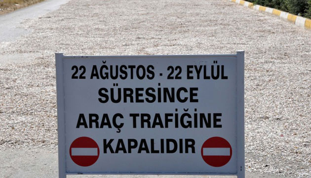 EKRDEK RETCLERNE TRAFE KAPATILAN EVRE YOLU YETMED