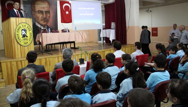 Okullarda rencilere Hayvan Haklar ve Sevgisi Alanyor