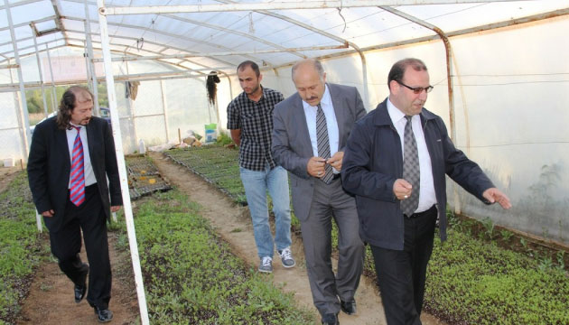 Bakan Polat, Belediye iek Serasn nceledi