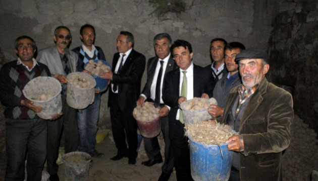 Chp Patates Aratrma Komisyonu Nidede Patates Ambarlarna ndi 