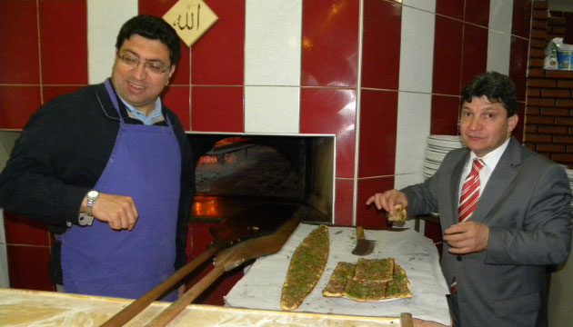 Frnc kreini eline alan rektrler cvkl piirdi